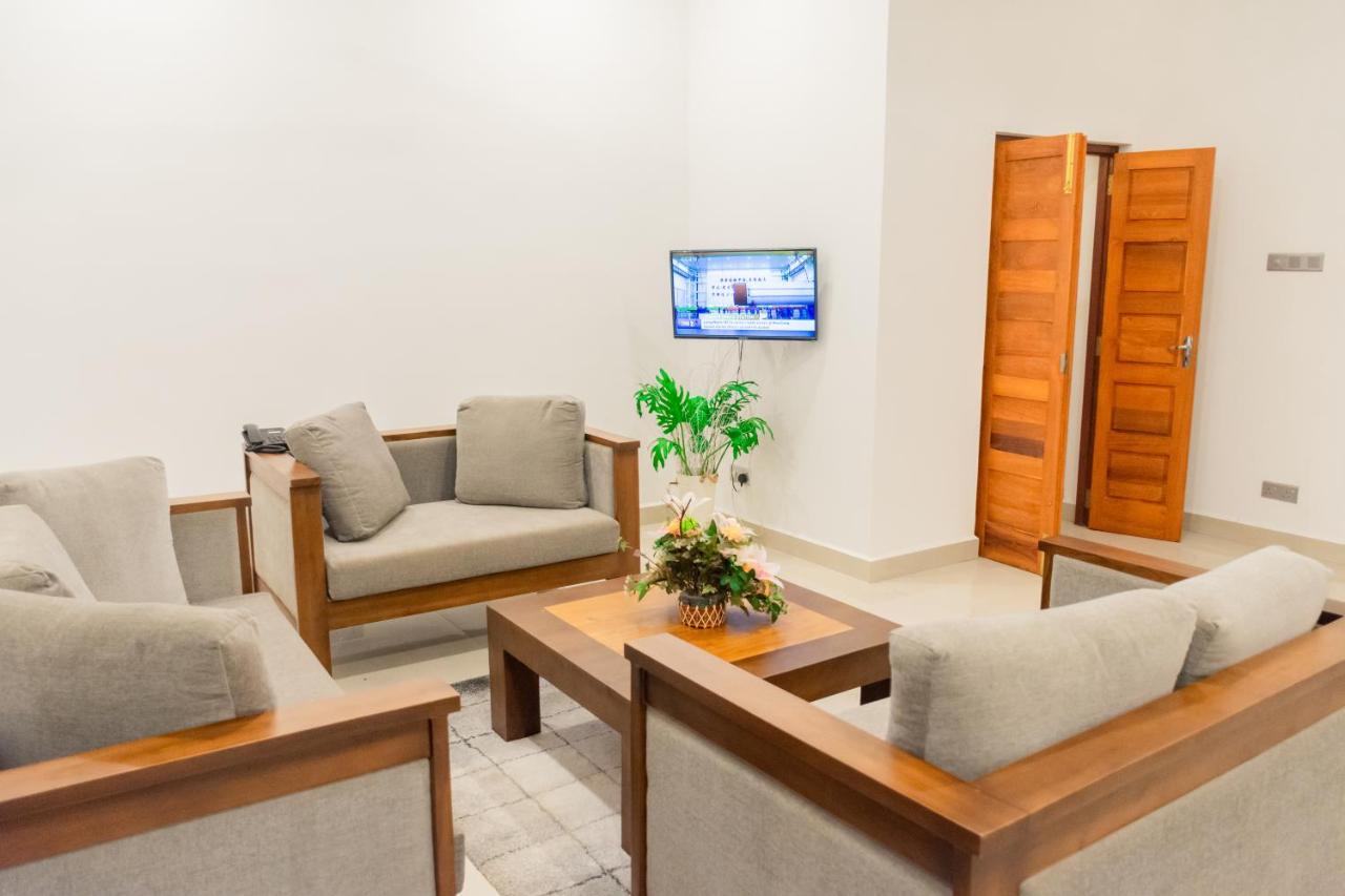 J Leaf Hotel By Blue Bird Negombo Ngoại thất bức ảnh